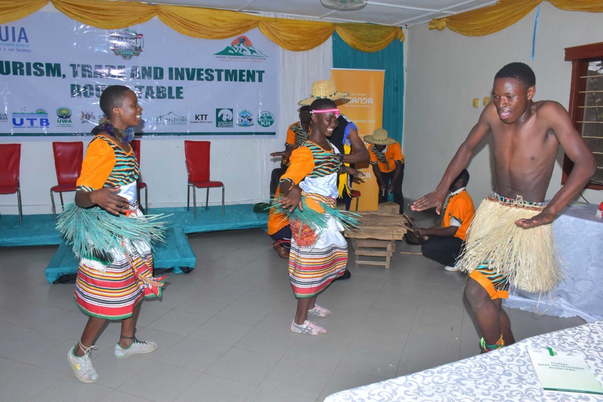 RonnieMc79924's tweet image. #Goodmorning and #Goodevening
@ThelujiFestival is back this year. Join us on the 23rd july 2025 as we launch the festival in kasese at Verina gardens Kasese at 2pm .
Participate, come and accelerate sustainable tourism investments in the rwenzori region . @KaseseTourism