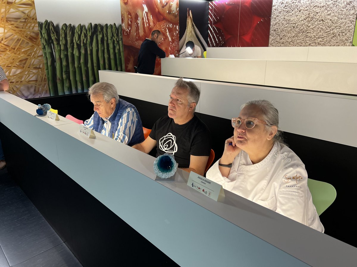 Ya estamos en marcha! Para esta tarde conoceremos quiénes son los doce finalistas del Campeonato de Pintxos de Álava. Zorte on partaide guztioi! Con <a href="/EmpreSEA/">Empresas Alavesas</a> Hostelería y <a href="/GastroMiniature/">Miniature</a>