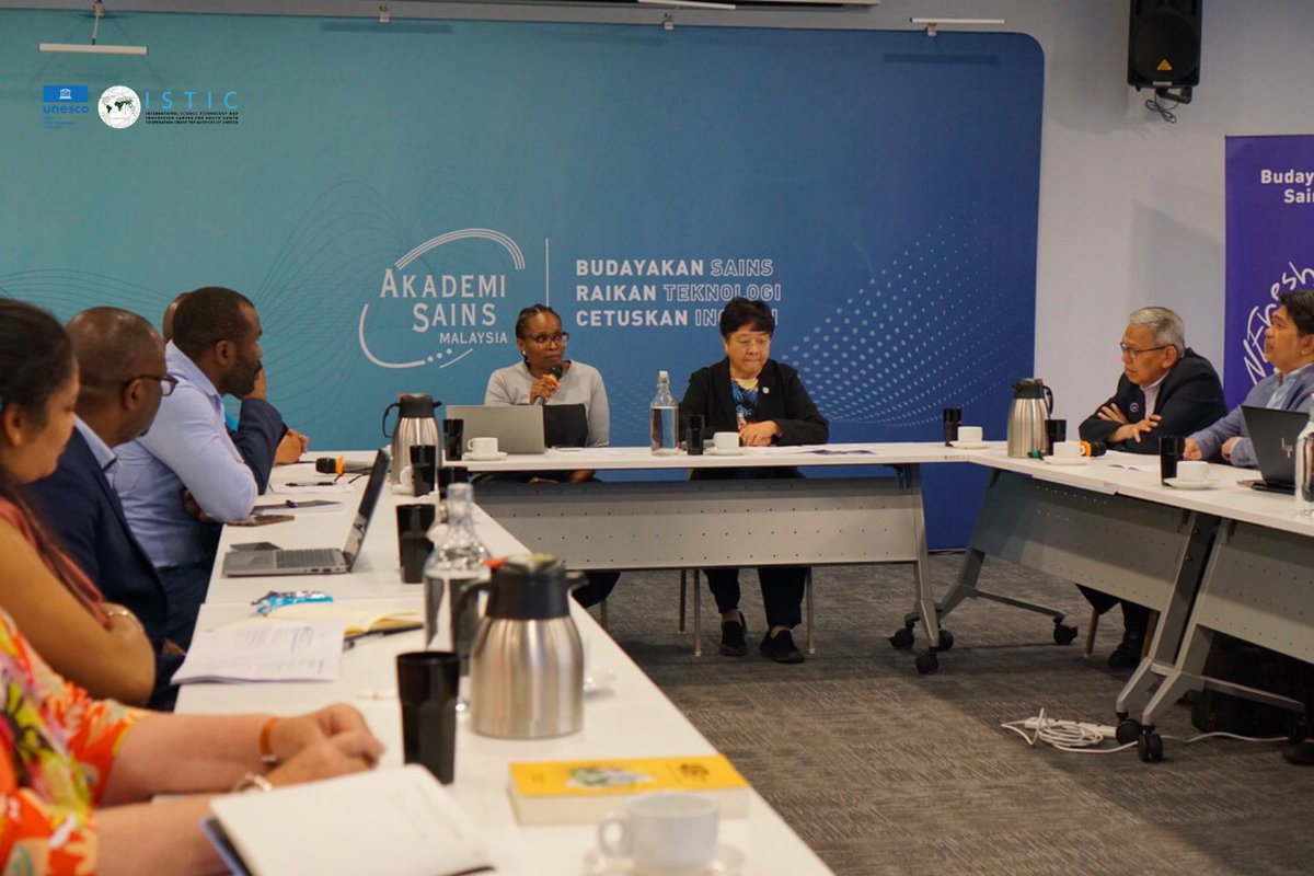 istic_unesco's tweet image. ISTIC is pleased to host the South African delegation for an STI-focused visit to 🇲🇾 Malaysia & 🇮🇩 Indonesia. Day 1 featured visits to MRANTI & ASM, advancing South–South collaboration in science, policy & innovation 🤝