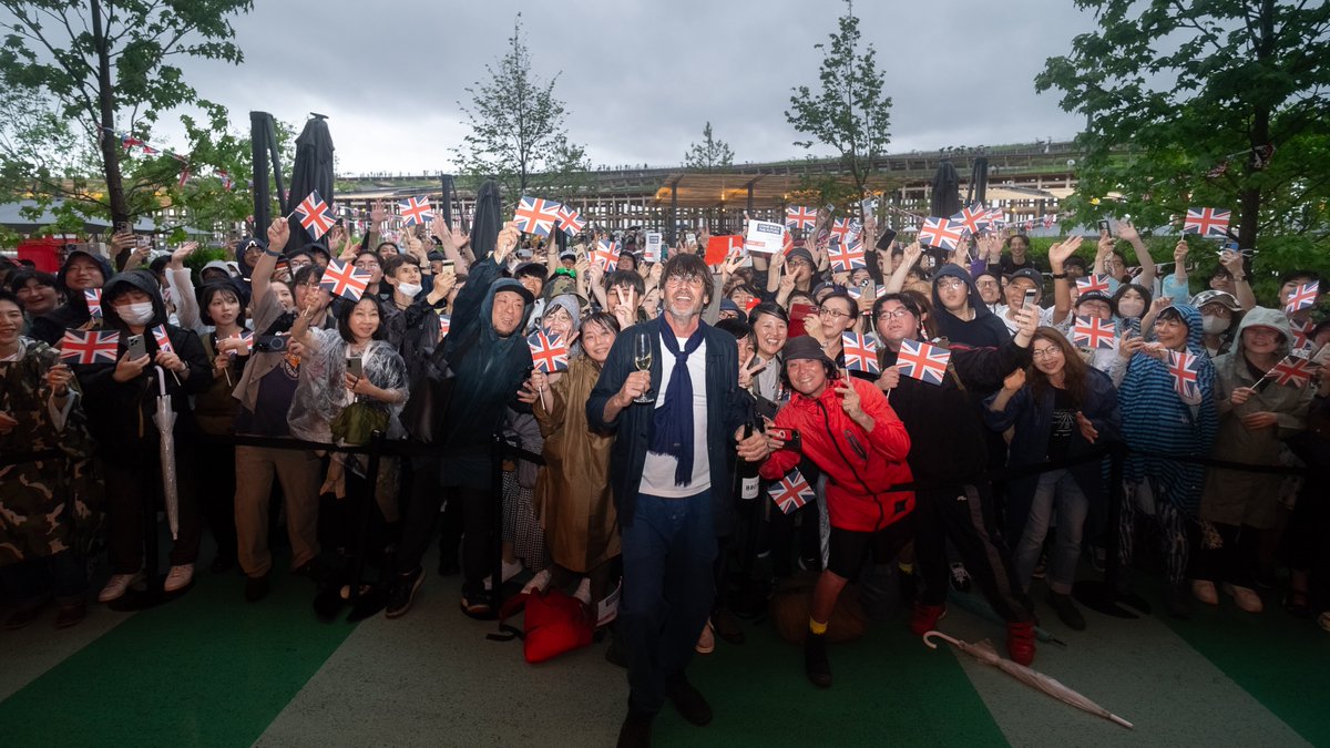 UKPavilion2025's tweet image. 2日間にわたる英国パビリオンの「Festival of Flavours」にお越しいただいた7,000人以上の皆さま、本当にありがとうございました!そして、英国の食・飲・音楽の魅力を届けてくれたアレックス・ジェームスにも感謝を。 #Expo2025 における、まさに“英国の味”を体感できるひとときとなりました。