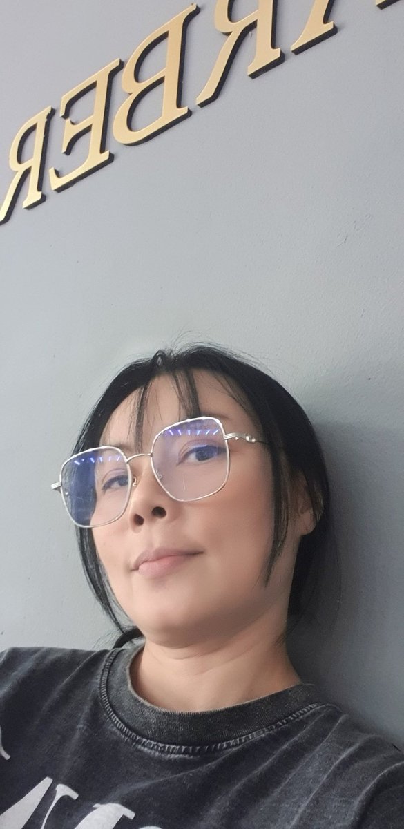 Jeejee14524338's tweet photo. มือดีนะเนี่ยตัดผมเองเลย https://t.co/Ui1vwjWvye