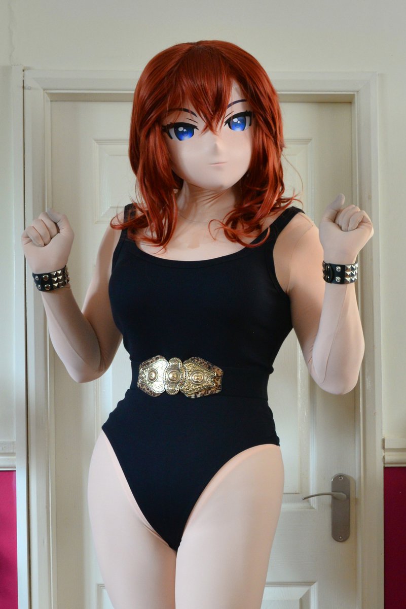 AmityDewolf's tweet photo. This is actually a bodysuit style top, but hey it's too hot for leggings today 😀 https://t.co/sarSyYLD01