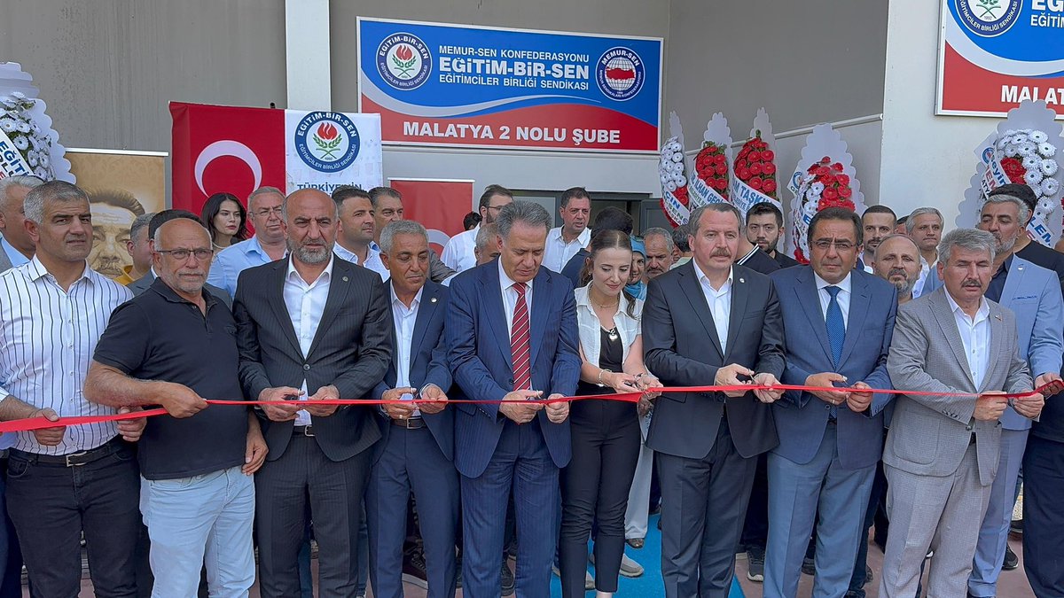 Eğitim-Bir-Sen Malatya 2 No’lu Şube Ofisi’mizin açılışını gerçekleştirdik

Teşkilatımızın büyüyen yapısına çok önemli katkı yapacak olan, üyelerle buluşmamızın mekanı, fikrimizin ocağı ve tavrımızın mutfağı bu yeni mekânın; emek mücadelemize, örgütlü gücümüze ve üyelerimize
