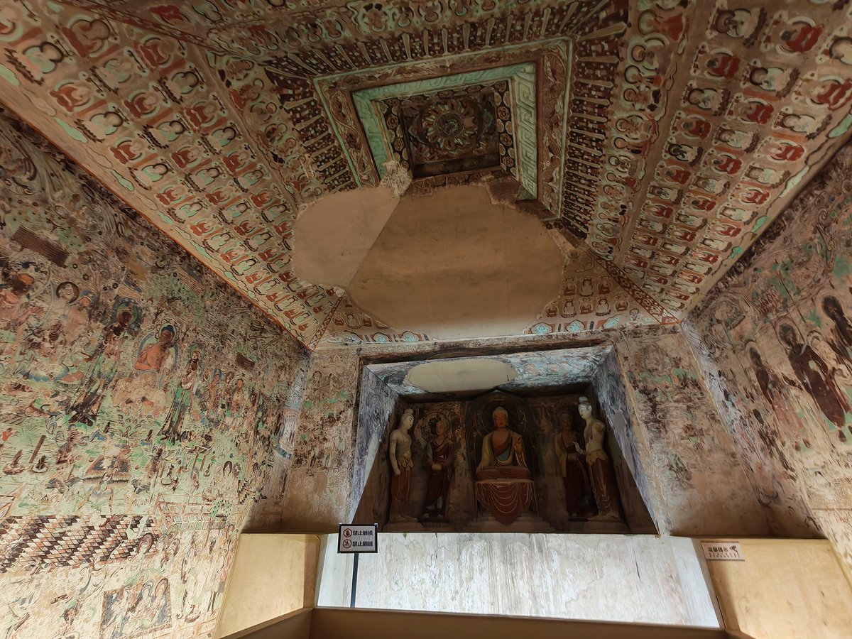 LiuXininBeijing's tweet image. Last week, I had the honor of hosting a sub-forum on civilizational exchange and cultural innovation. There, I met experts from #Dunhuang, a Silk Road crossroads known for its ancient cave art; And #Luoyang, one of China's oldest capitals with rich archaeological treasures.
They…