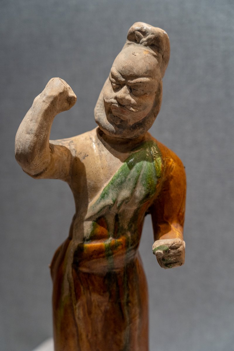 LiuXininBeijing's tweet image. Last week, I had the honor of hosting a sub-forum on civilizational exchange and cultural innovation. There, I met experts from #Dunhuang, a Silk Road crossroads known for its ancient cave art; And #Luoyang, one of China's oldest capitals with rich archaeological treasures.
They…
