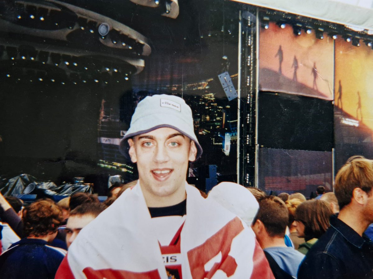 <a href="/scyhodotcom/">Latest Oasis News</a> <a href="/oasis/">Oasis</a> My first Oasis gig.
