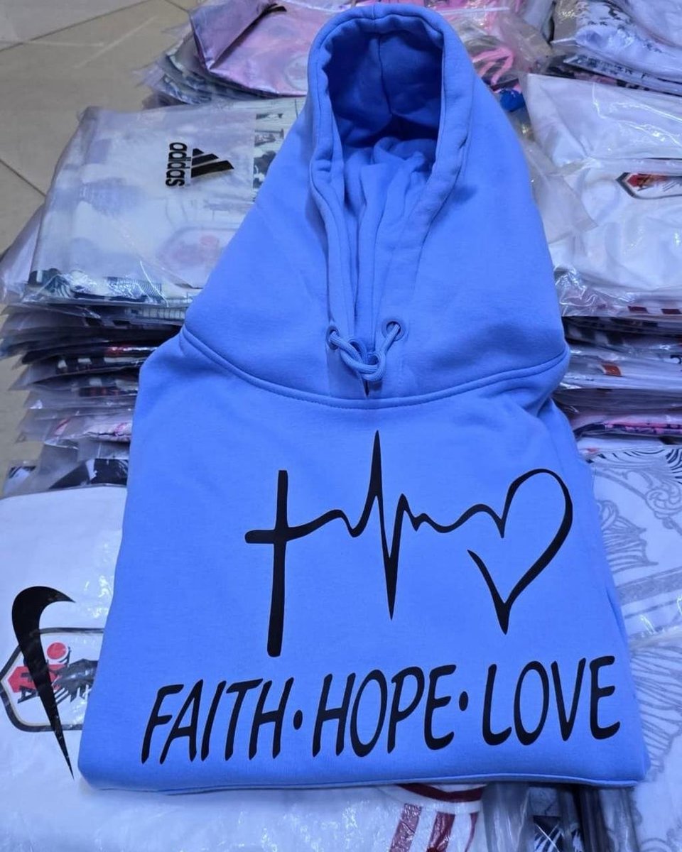 Zile_Collection's tweet image. Keep warm this season with our Extra heavy weight Hoodies
Samples msha.ke/ziledesigns.com
WhatsApp 0773826278
Or Call 0705744142
#ZileDesigns We Deliver