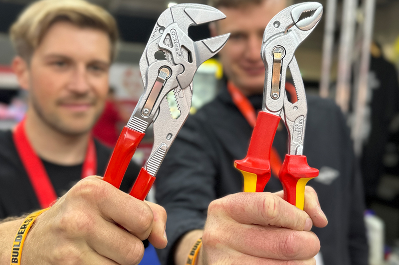 Professional Electricians Wholesaler Magazine (@pewmag) on Twitter photo KNIPEX joins Band of Builders as Associate Supporter
Find out more: bit.ly/4ljZAlw
<a href="/knipex_uk/">KNIPEX UK Official</a> <a href="/bandofbuilders/">Band of Builders</a> #industrynews #construction #knipex #bandofbuilders KNIPEX joins Band of Builders as Associate Supporter
Find out more: bit.ly/4ljZAlw
<a href="/knipex_uk/">KNIPEX UK Official</a> <a href="/bandofbuilders/">Band of Builders</a> #industrynews #construction #knipex #bandofbuilders