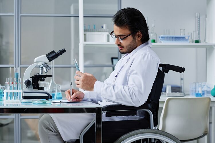 BritishCouncil's tweet image. 🚨 Up to £80K in funding!
The International Science Partnerships Fund UK-Saudi Research Collaboration Grants, funded by @SciTechgovuk, supports joint research projects between UK and Saudi institutions.
🔗 Find out more: tinyurl.com/yrbr8c8v
#ISPFund #Science #BritishCouncil