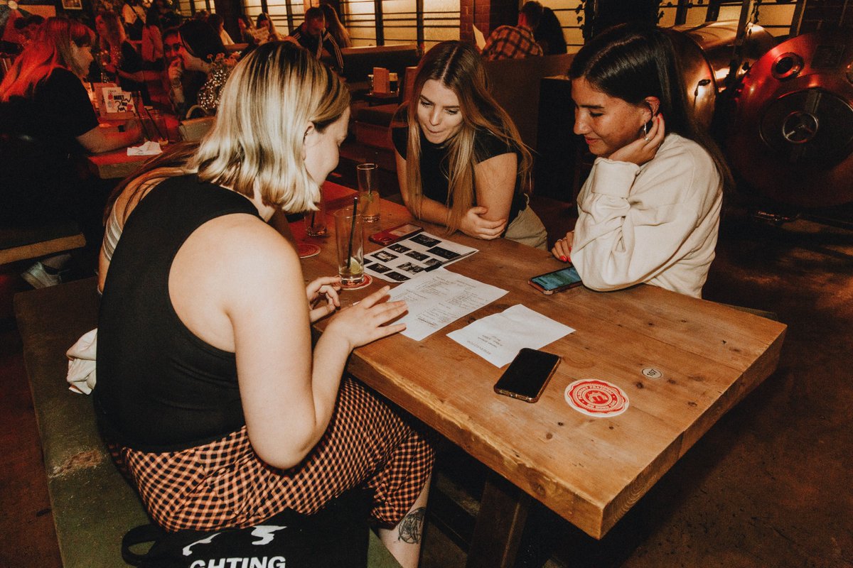 Book your spot for this evenings quiz for a chance at the HUGE £700 rollover 😎 Gather your smartest pals and head to our website now to book now! 

headrowhouse.com/bookings/