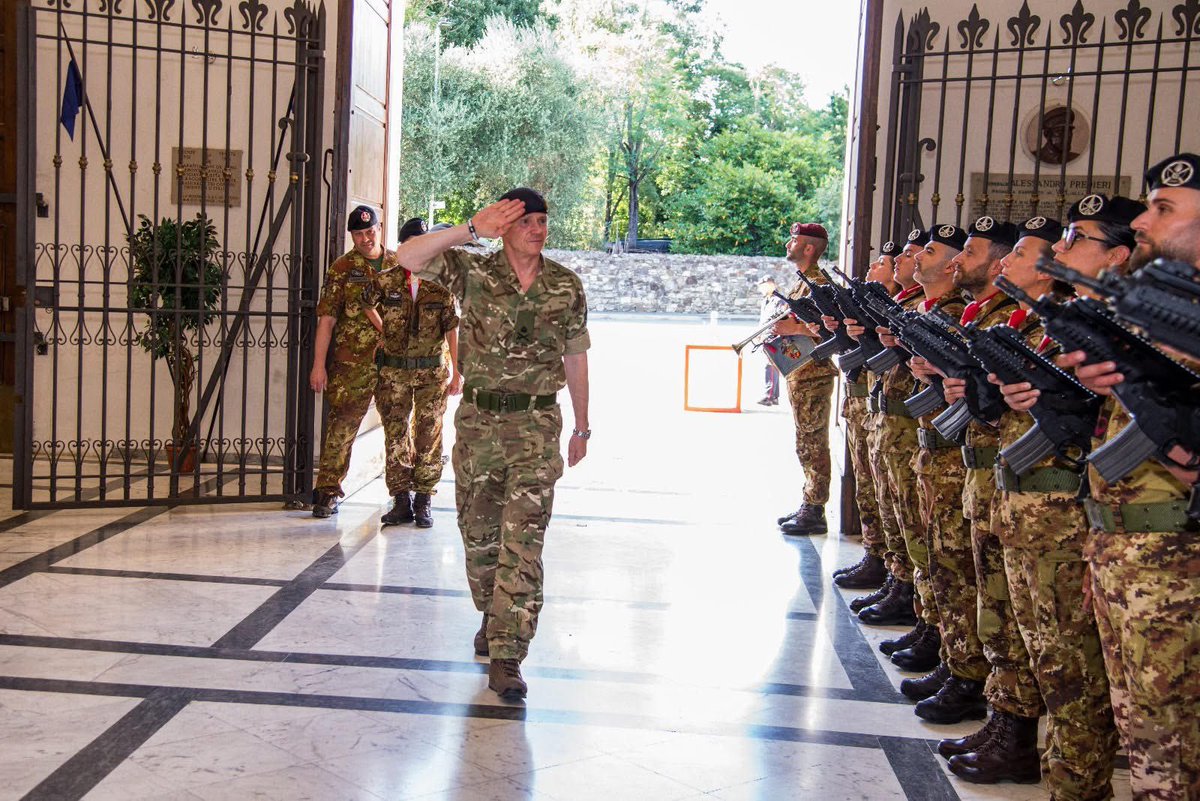 LANDCMD's tweet image. 📌A New Chapter in NATO's Southern Flank
We proudly announce the formal activation of NATO’s HQ Multinational Division South (HQ MND-S) in Florence, Italy 🇮🇪 on 19 June 2025-a key milestone in strengthening NATO’s Land Domain on our southern flank.
Built upon the heritage of…