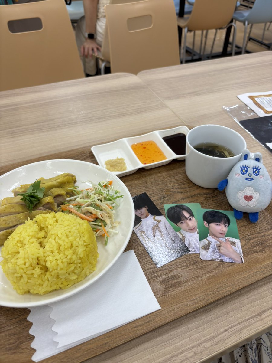 aroha1172's tweet photo. しっかり腹ごしらえ🙂‍↕️🙂‍↕️ https://t.co/pBUUOFzFg8