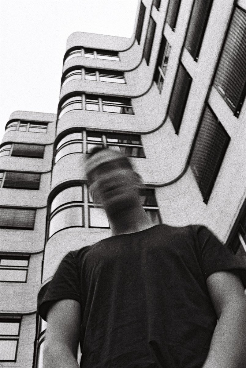 alexkibb_'s tweet image. Press photos for electronic music artist AVEM