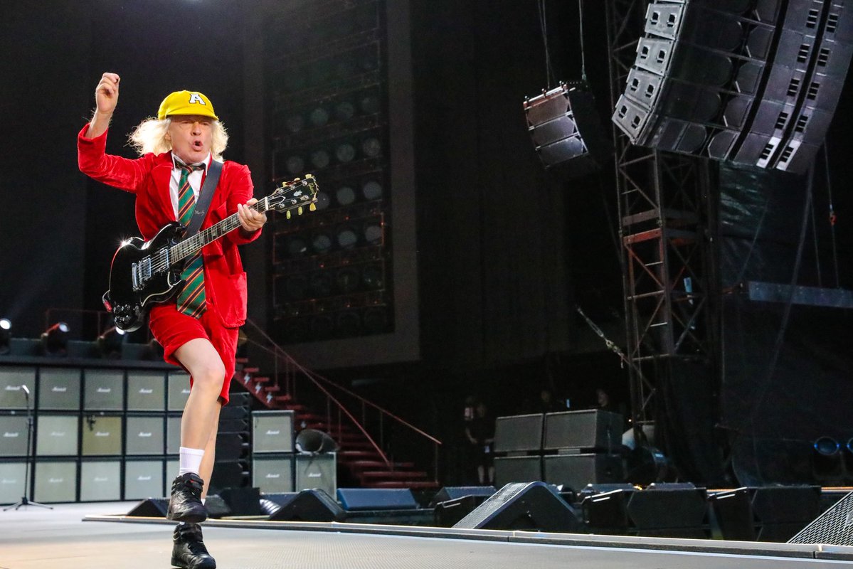 acdc's tweet image. Are you ready for another one, Madrid?
¿Están listos para otro, Madrid? #PowerUpTour 📷 @ChristieGoodwin