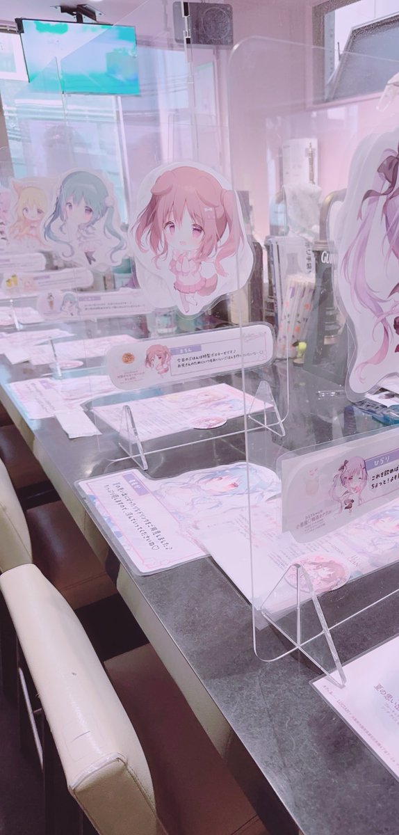 只今スムーズにお席のご案内できますー！
店内撮影もゆっくりしていただけるのでこの機会にぜひ🩷
#しらたまコラボカフェ