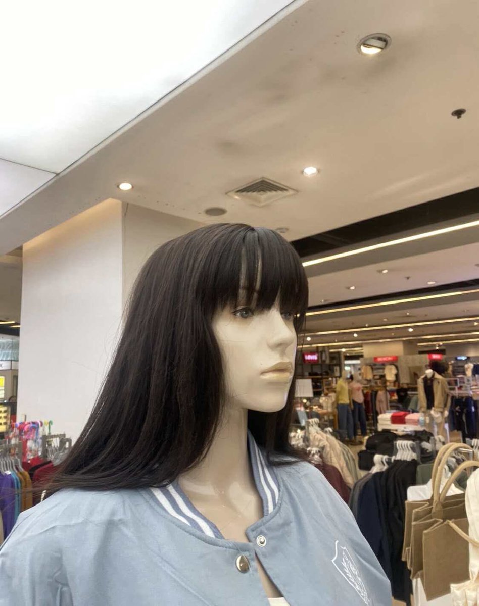 Ready na ang mga props ni Red Tito ninyo.   Hidden camera na lang at face mask.  How do I start? Hahahaha!