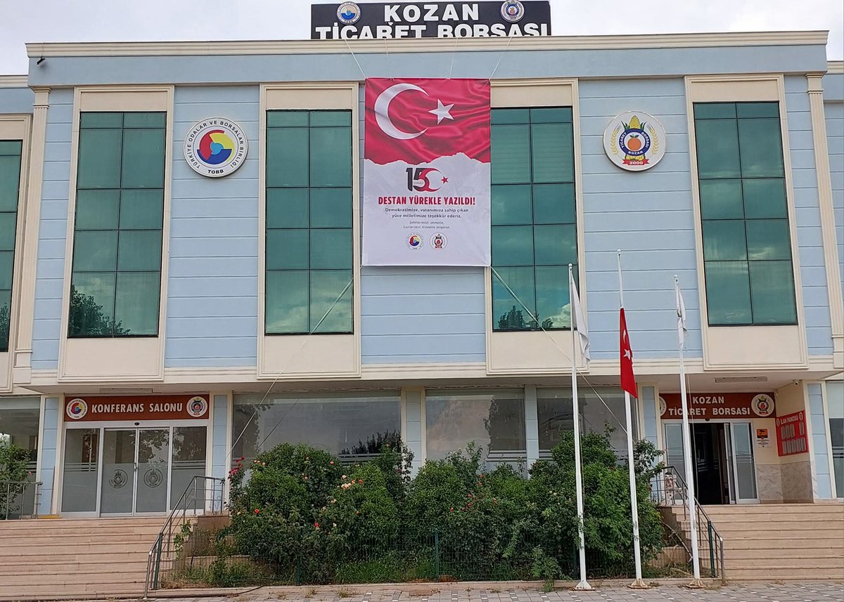 DESTAN YÜREKLE YAZILDI !

Bayrağımız ve vatanımız uğruna gözlerini kırpmadan canlarını feda eden tüm şehitlerimize Allah’tan rahmet, gazilerimize hayırlı, uzun ömürler diliyoruz.