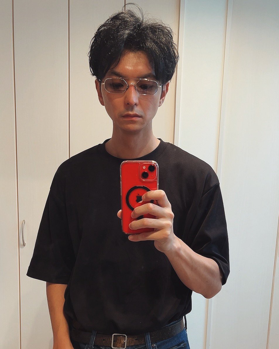 AHLEM / Pont Lincoins (Grey Gold)

世界限定250本のシリアルナンバー250。
ラストナンバーに運命感じる。