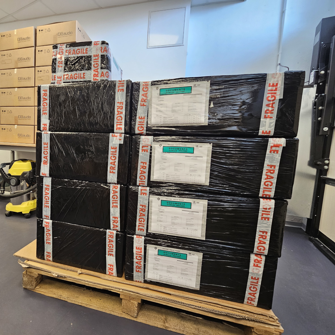 BAudioHifi1's tweet photo. New overseas shipment, who said summer was going to be relaxing?
#baudio #hifi #highendaudio #audioamplifier #shipment #relaxlater https://t.co/qLVImwtIhW