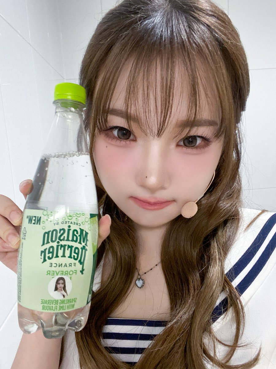 triplescosmos's tweet image. 나처럼 상큼한 메종페리에 라임 마시고 상큼해지자😉

#tripleS #트리플에스 #トリプルS
#トリプルエス #トエス
#HaYeon #하연 #ハヨン