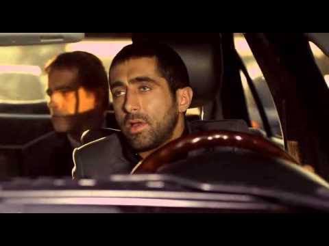 aykiri's tweet photo. Kolpaçino filmindeki rolüyle tanınan oyuncu Volkan Başaran, geçimini sokakta pilav satarak sağlıyor. https://t.co/CfTsHCwfSs