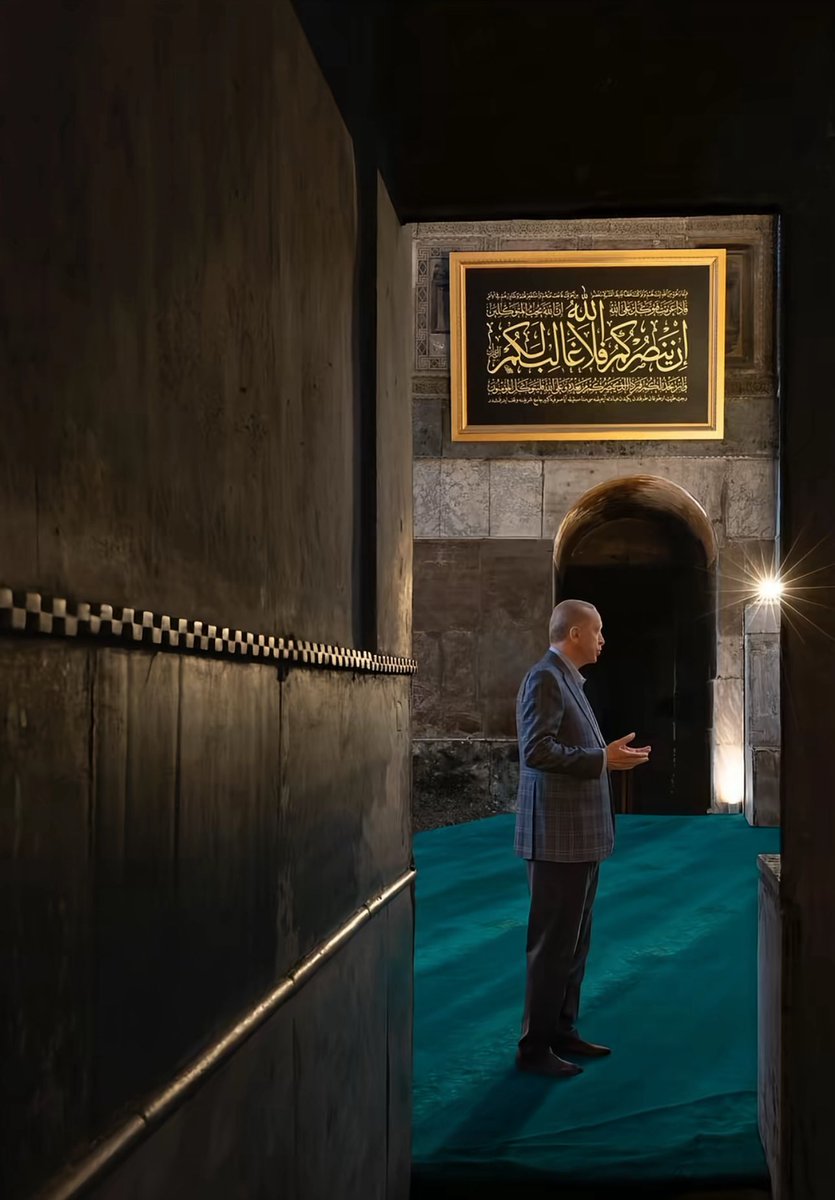 Sen bu devleti de bu milleti de fetö’cü piçlere yedirmedin ya Allah senden razı olsun