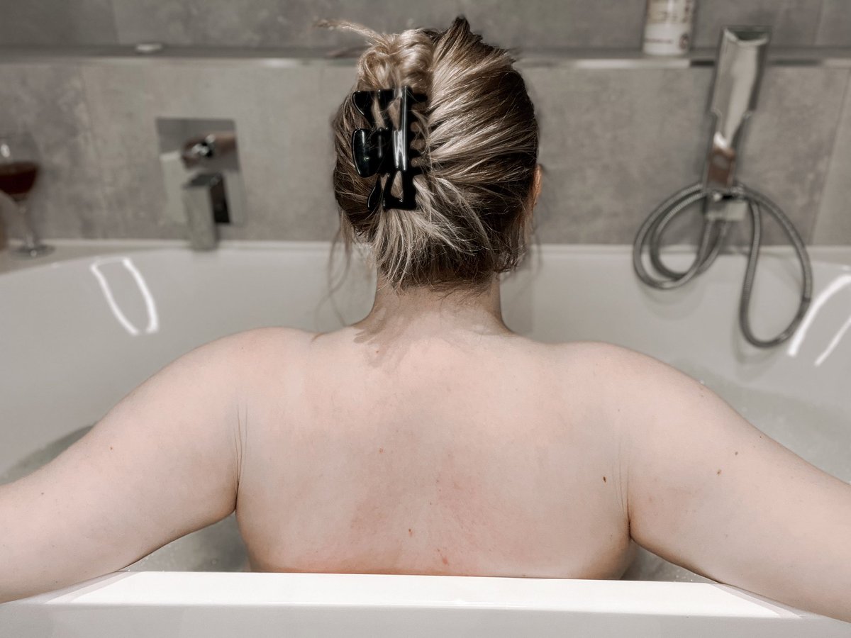 Rt if you’d wash me all over 🤯