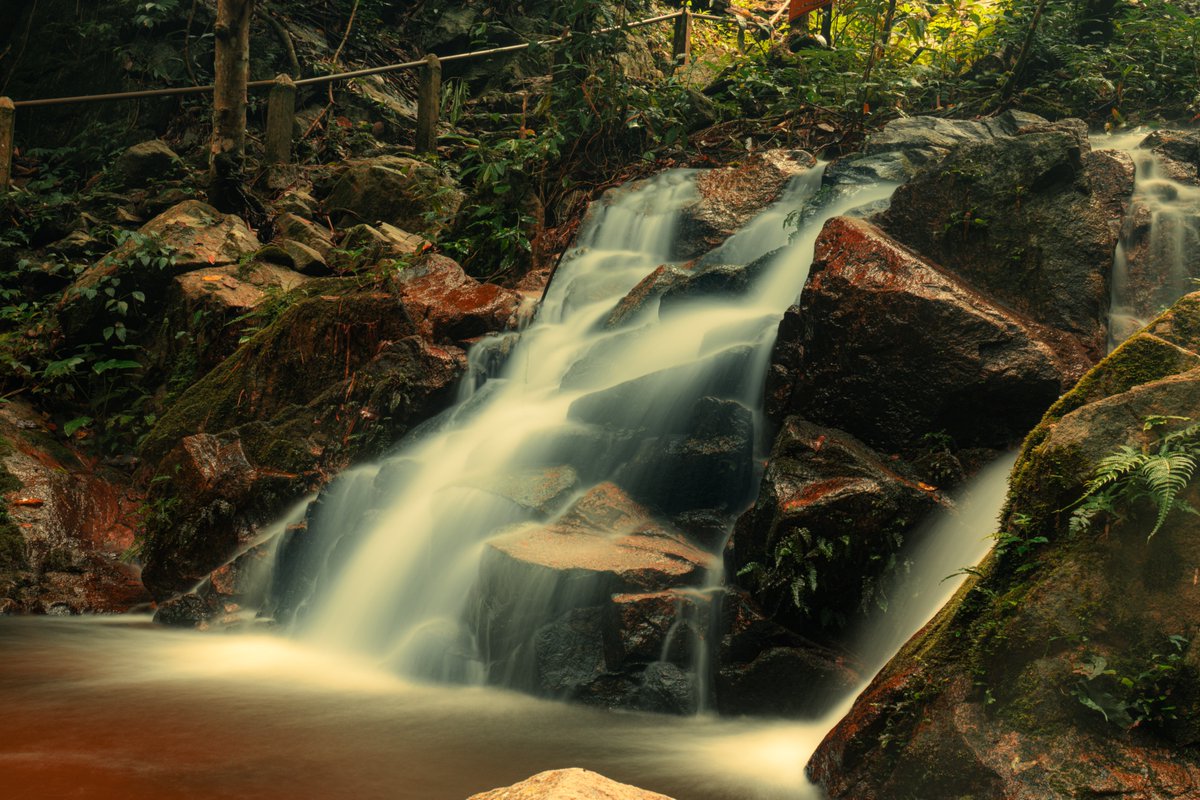 Captured the rhythm of nature, where waterfalls speak in silence at Mae Kampong.

#sonyalpha #maekampong #thailand #chiangmai