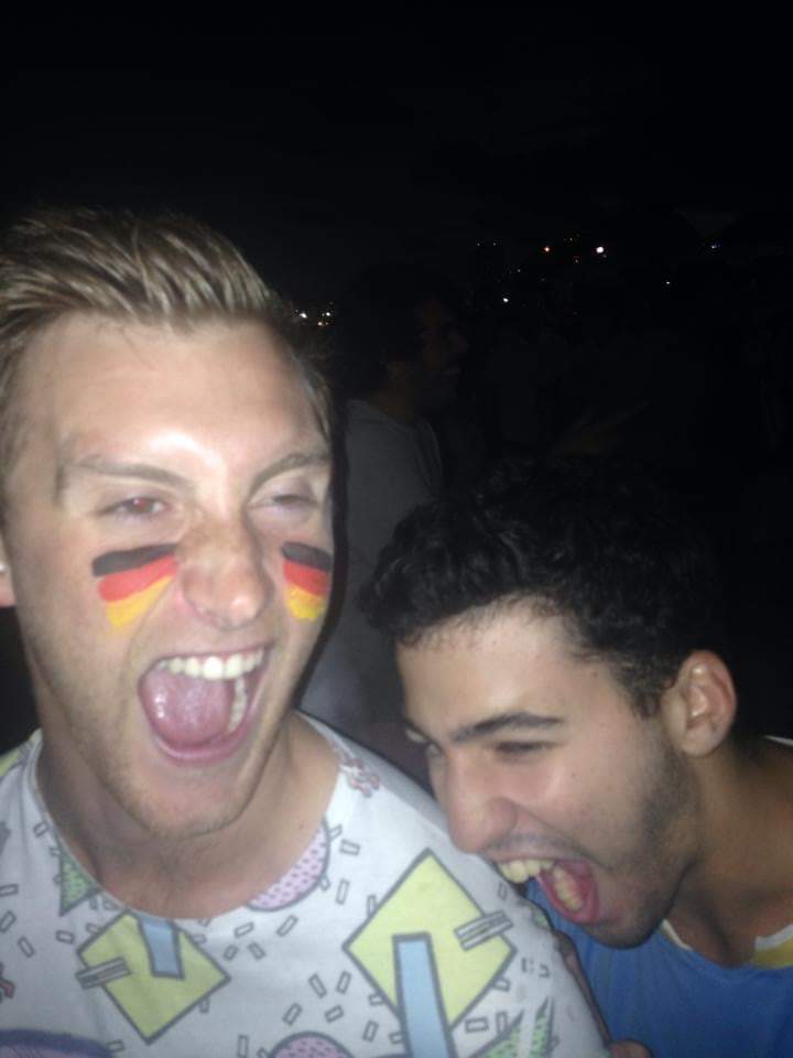 tobytarrant's tweet image. 11 years ago I watched the World Cup final on Copacabana beach

After drinking my own body weight in Caipirinha cocktails I befriended a guy who looked just like Luis Suarez

So I bought a Uruguay shirt off a bloke, gave it to my new friend and made him bite me

Good times: