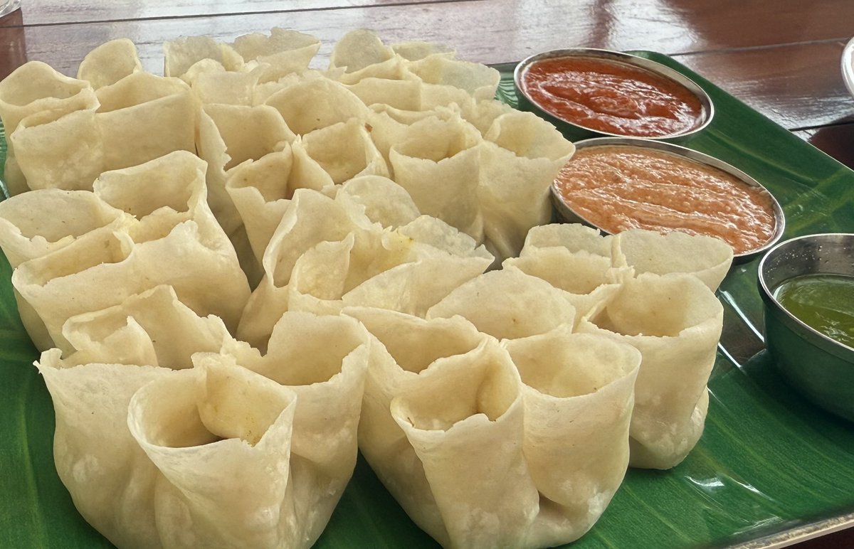 subry2000's tweet image. मःमः पनि खानु पर्छ बिच्च बिच्चमा!!