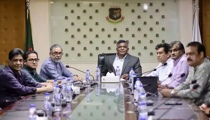 AbbTakk's tweet photo. ACC meeting to be held in Dhaka as scheduled :BCB president
#ACCMeeting #Dhaka #BCBPresident #CricketCouncil #AsiaCricketCouncil #CricketUpdates #ScheduledMeeting #CricketNews #DhakaEvent #SportsAdministration #Abbtakk
Read Complete Article : https://t.co/oKCUePm3in
Join Our WhatsApp Channel : https://t.co/8aPZO4T7Xe