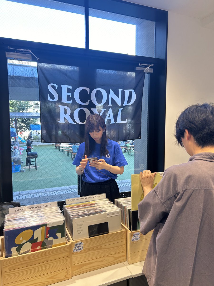 secondroyal_sp's tweet image. 🏮SECOND ROYAL SHOP🏮
7/15〜7/16の2日間、立誠ガーデンヒューリック京都で開催中の「祇園祭納涼GARDEN FESTA」に出店してます!
🕒15時〜20時 ※入場無料
FPM、miharu、蓮沼執太、 澤部渡(スカート)、HALFBYがDJ出演🚌
HALFBYの出演は明日7/16(水)18:00から!
ぜひお気軽にお越しください!