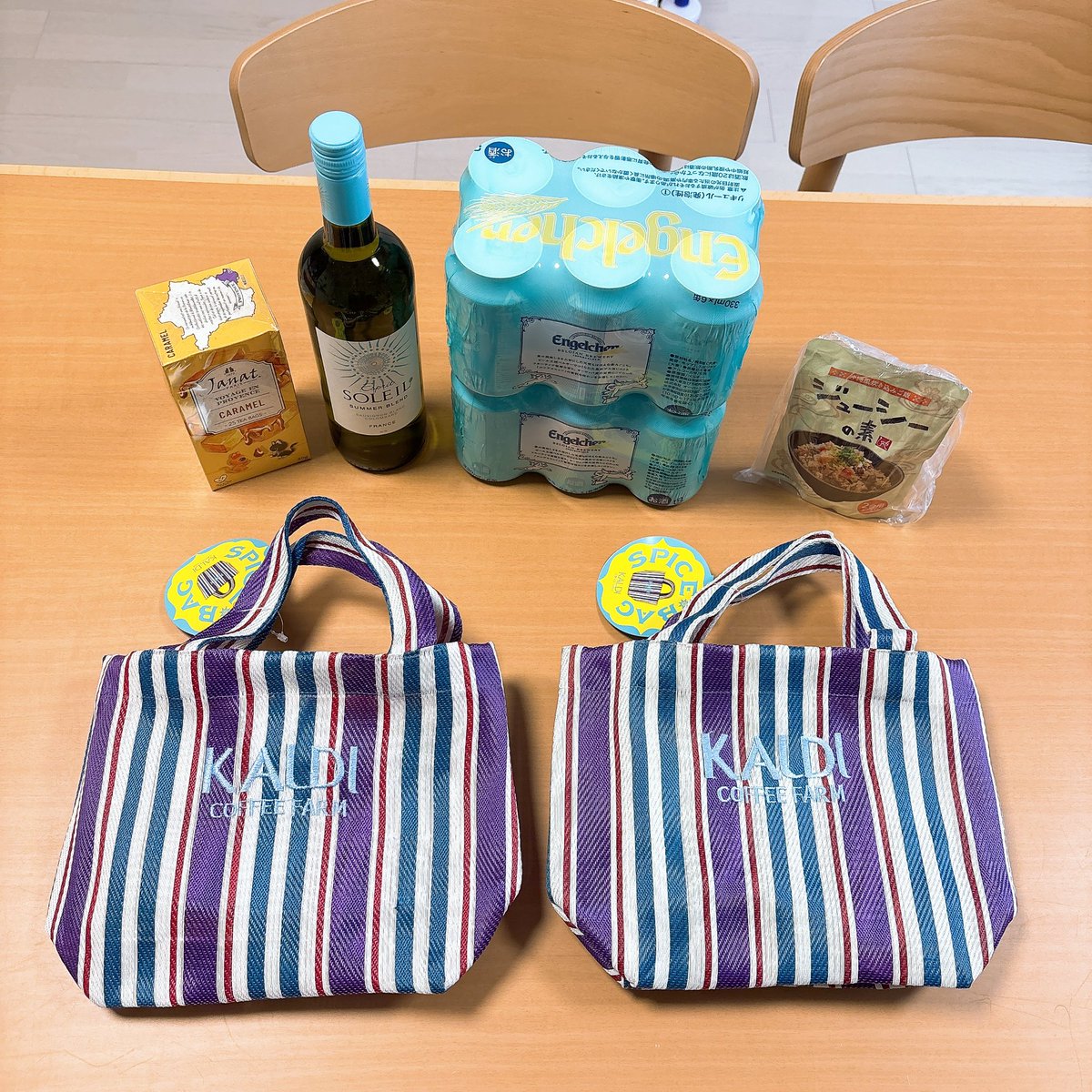 【⭐︎にゃんこ⭐︎】ANAポーチ4点セット+カルディ福袋バッグと中身6点 ⭐︎にゃんこ⭐︎】ANAポーチ4点セット+カルディ福袋バッグと中身6点