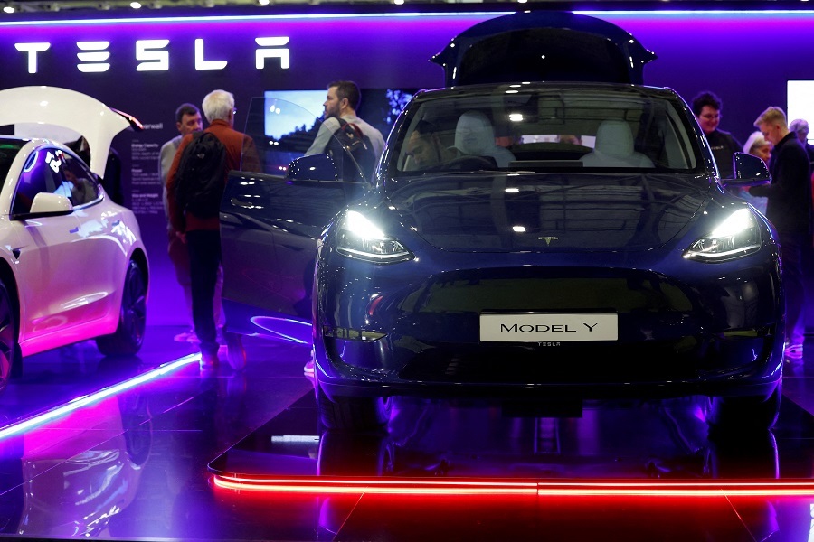 Tesla to sell Model Y cars starting at $69,766 in India

testdriveguru.com/tesla-to-sell-…

<a href="/Tesla/">Tesla</a>  #ModelYIndia #ElonMusk #ElectricVehicle #EVIndia #ModelYLaunch #TeslaModelY #EVRevolution #SustainableMobility #GreenCars #ElectricSUV #ModelYLongRange <a href="/guru_drive/">TestDriveGuru</a>