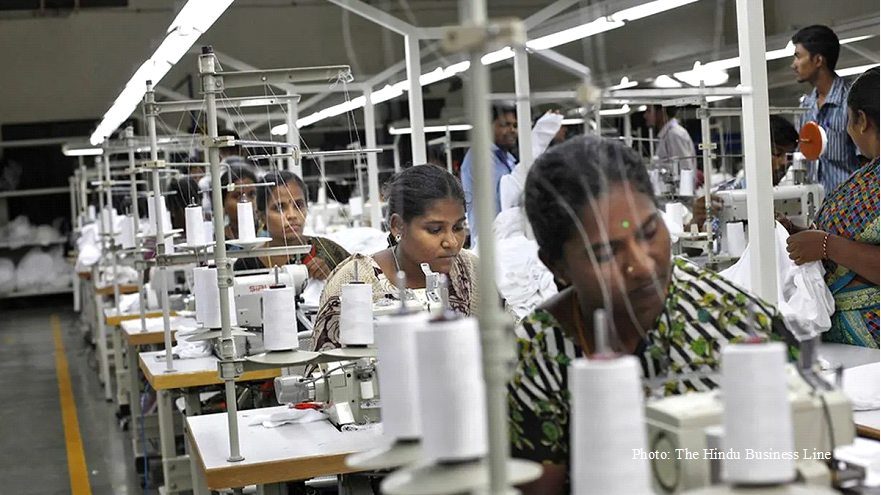 ncaer's tweet image. Technical textiles, an emerging sunrise sector, presents significant opportunities for economic growth and employment for skilled workers.
According to NCAER faculty @charujain13dec and @BornaliBhandari, India has the potential to become a global leader in technical textiles…