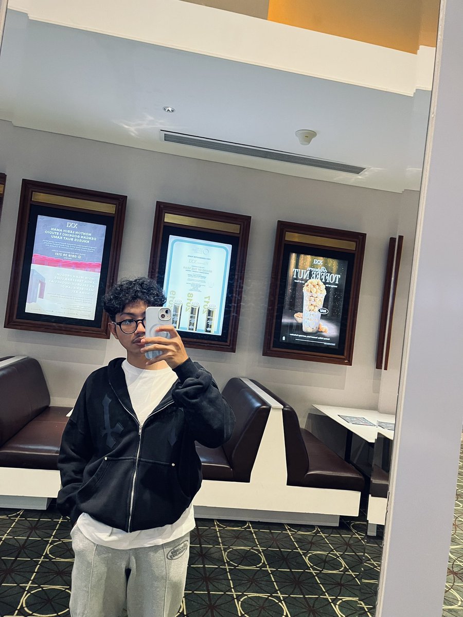 heyy.ard tweet media