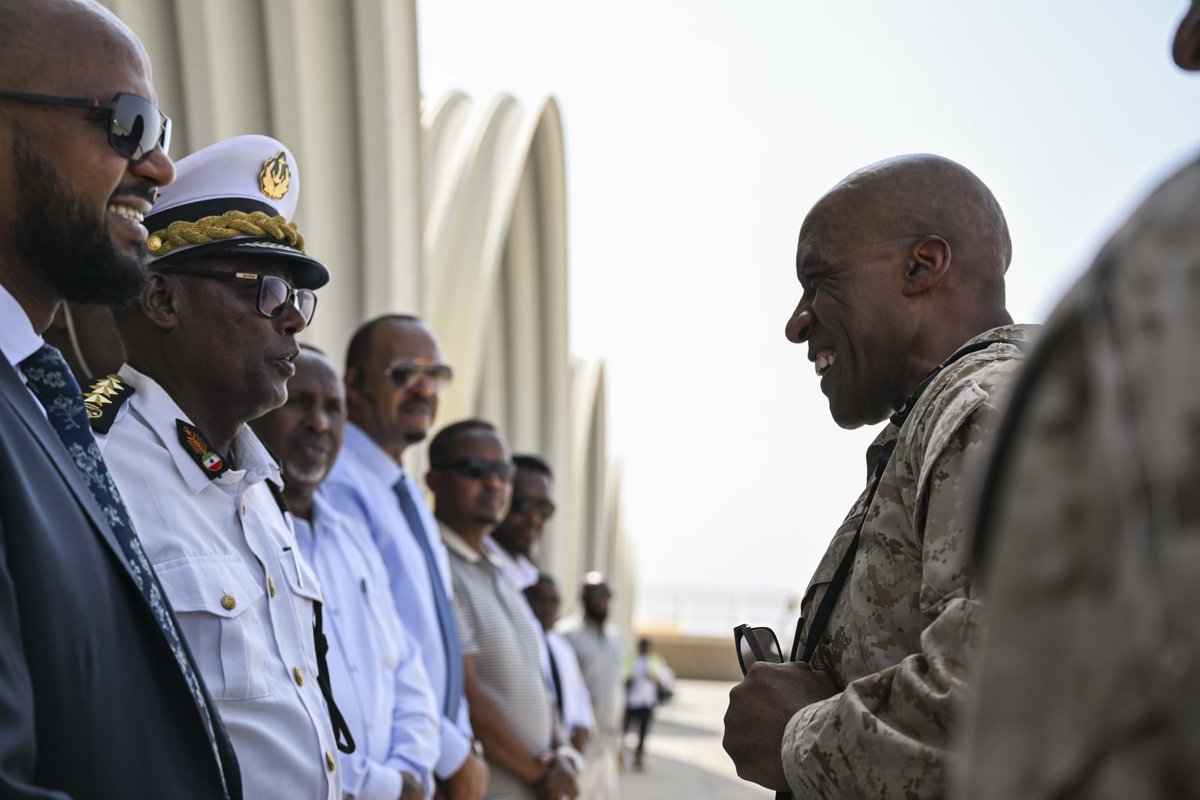 AfricaMediaHub's tweet image. .@USAfricaCommand works closely with African partners to counter terrorist organizations like al Shabaab and ISIS, which threaten U.S., regional, and international security. Read about General Michael Langley's recent visit to East Africa: africom.mil/pressrelease/3…