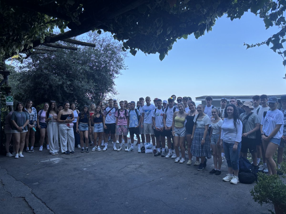 Wedi'i fwynhau gan bawb! 
✨ Our Geography pupils have arrived safely in Italy and are off to explore beautiful Sorrento today. The weather is stunning, the scenery is breathtaking, and they can’t wait to see what adventures await!🌞🌊