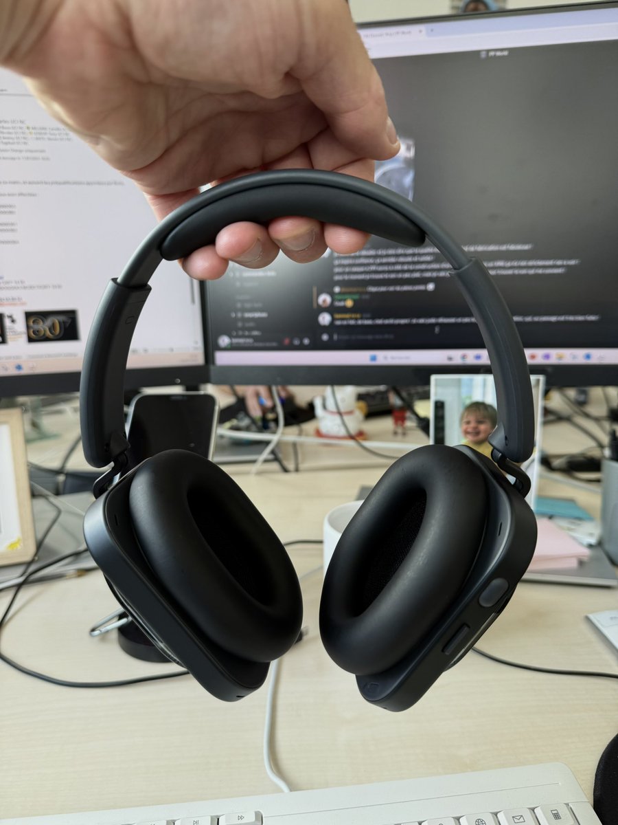 Après le test de <a href="/ppgarcia75/">PP Garcia / PP World (OFFICIEL)</a>, force est de constater que <a href="/nothing/">Nothing</a> a fait un super travail sur ce casque. Qualité de fabrication haut de gamme, son excellent. 
Pas de doute, Nothing propose du lourd pour un premier casque, surtout pour un prix contenu de 299 euros !