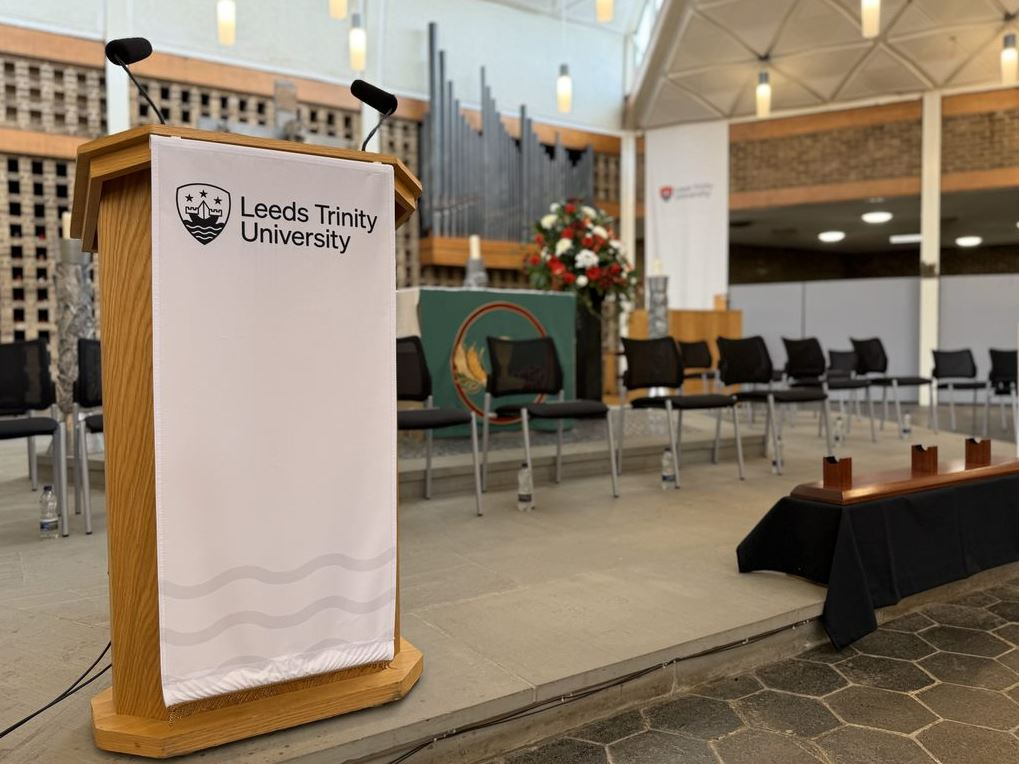 LeedsTrinity's tweet image. Are you joining us at our Main Campus in Horsforth for today’s Graduation ceremonies?
Don’t forget to share your highlights with us by including #LTUCompleted in your posts 📸
For more information:
leedstrinity.ac.uk/graduation/