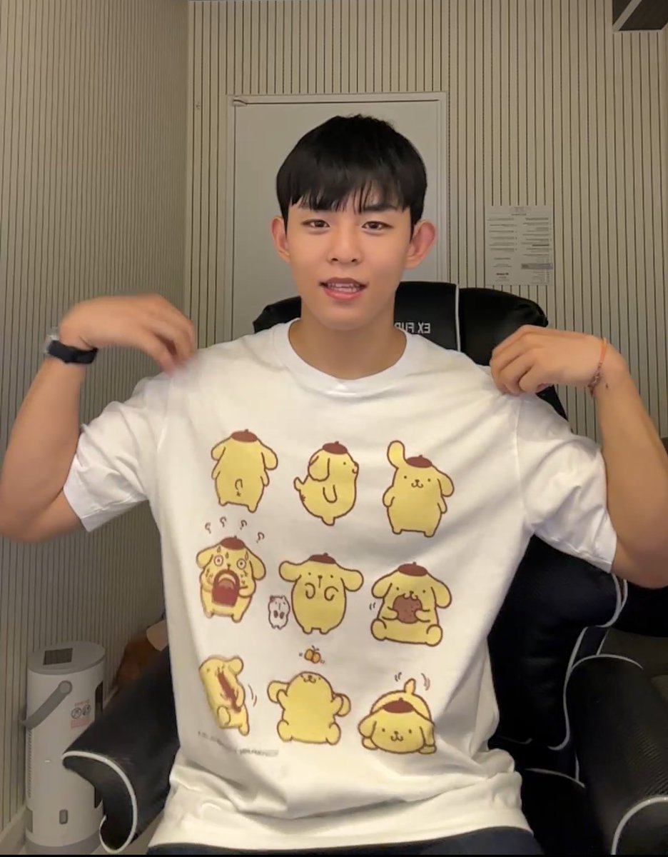 폼푸티샤츠를 입은 벌쓰데이뽀이