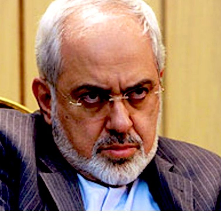 Hosnadokht's tweet image. 🍃عطار:
سه علامت در منافق ظاهر است
زان سبب، مقهورِ قهر قاهر است
وعده های او همه باشد خلاف
قول او نبوَد به غیر از کذب و لاف
مؤمنان را کم رعایت می کند
هم امانت را خیانت می کند
بنظرتون آقای عطار ، بعضی از مسئولین زمان ما رو ملاقات نکرده بوده ؟!
#پایان_دسیسه
#منافق_بسه_دیگه