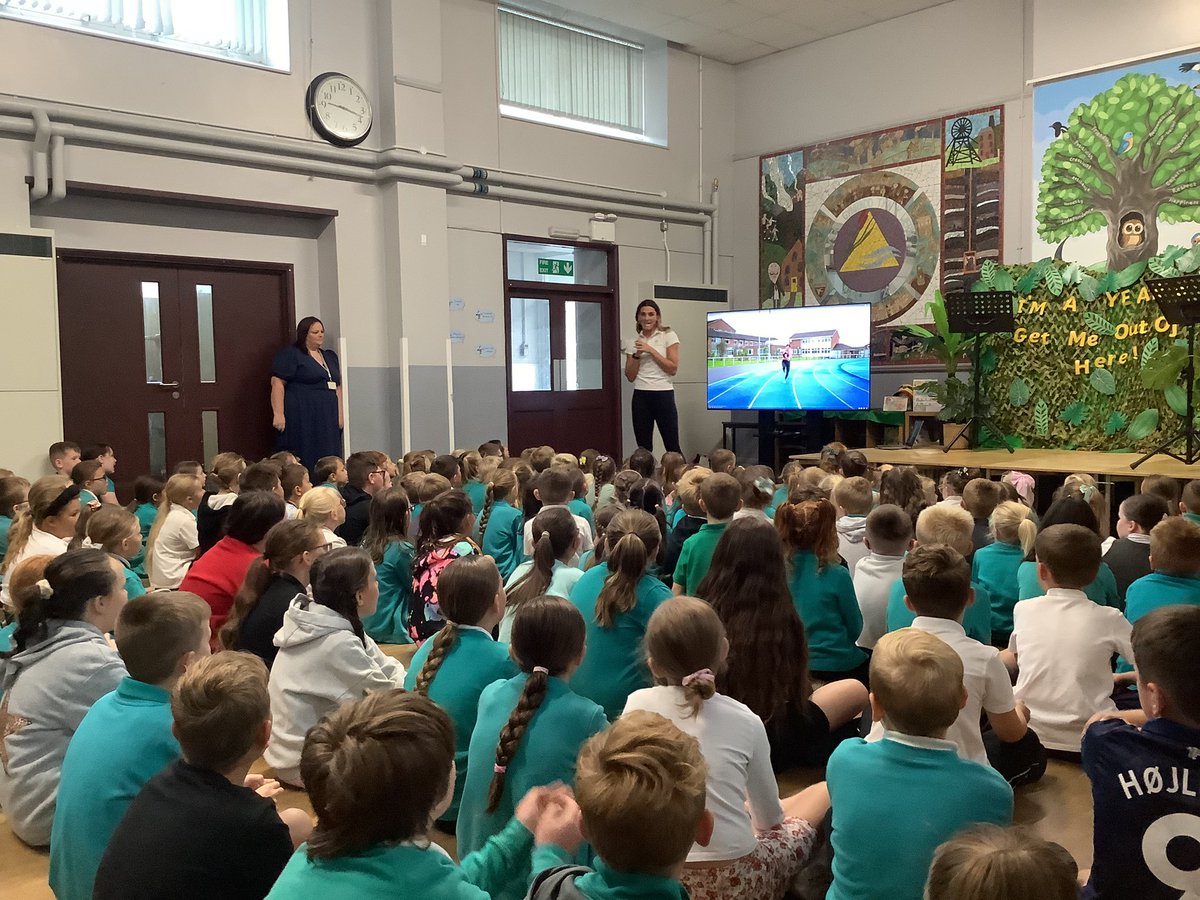 Olympian, Charlotte Wingfield, gave us an inspiring assembly this morning. She shared her sporting journey and reminded us that with dedication and hard work, anything is possible! We can’t wait for our coaching sessions later 😊 #FollowYourDreams