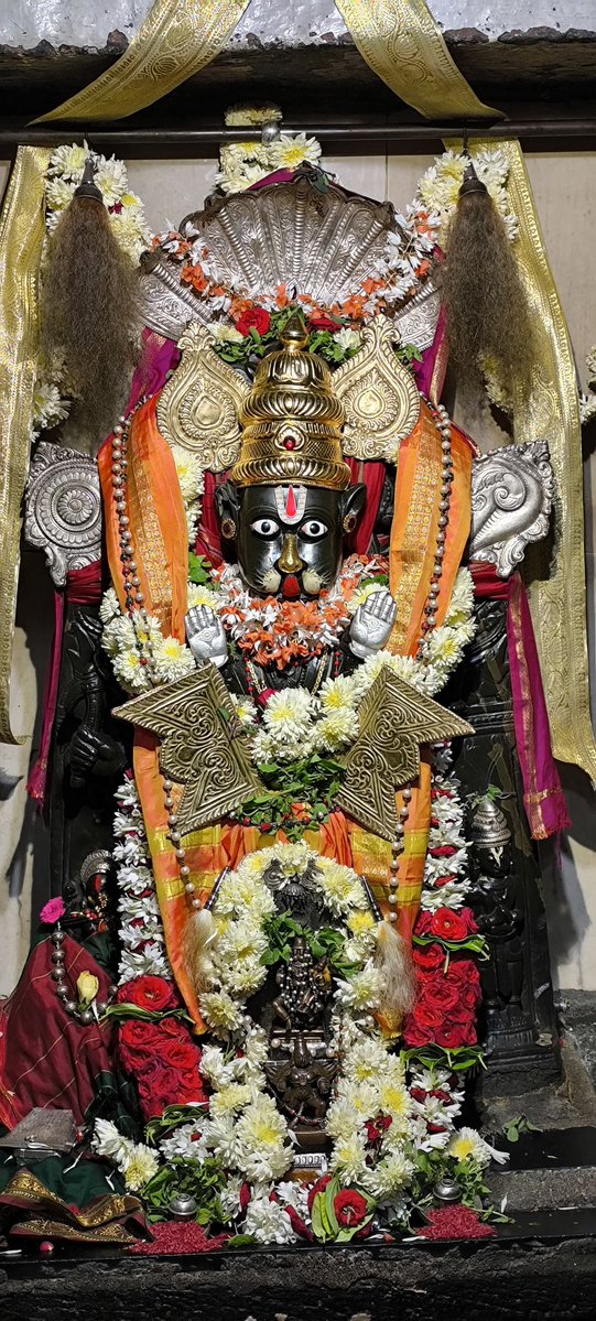Toravinarasimha's tweet image. 15-07-2025 ಆಷಾಢ ಮಾಸದ ಹಾಗೂ ಜಯತೀರ್ಥರ ಮಧ್ಯಆರಾಧನಾ ಹಾಗೂ ಚಾತುರ್ಮಾಸ್ಯ ಪ್ರಯುಕ್ತ ಶ್ರೀ ಕ್ಷೇತ್ರ ತೊರವಿ ಶ್ರೀ ಲಕ್ಷ್ಮೀ ನರಸಿಂಹ ಸ್ವಾಮಿಗೆ ಇಂದಿನ ಅಲಂಕಾರ ಪೂಜೆ