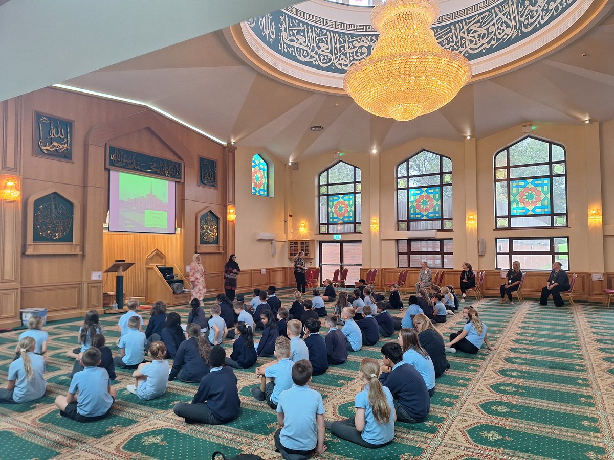 Miss Richards (@missrichards22) on Twitter photo ☪️ A warm welcome for us at Ashton Central Mosque ☪️ <a href="/Inspire_Ashton/">Inspire Academy</a> <a href="/MrsOgden_4A/">Mrs Ogden</a> <a href="/_InspireRE/">Inspire RE</a> <a href="/Mrs_G_Cooper/">Mrs Cooper</a> ☪️ A warm welcome for us at Ashton Central Mosque ☪️ <a href="/Inspire_Ashton/">Inspire Academy</a> <a href="/MrsOgden_4A/">Mrs Ogden</a> <a href="/_InspireRE/">Inspire RE</a> <a href="/Mrs_G_Cooper/">Mrs Cooper</a>