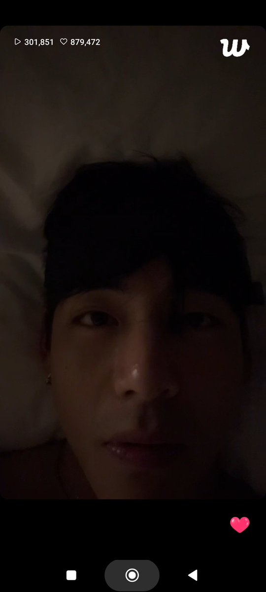 shhh_sona's tweet image. What is he trying to do lmfao