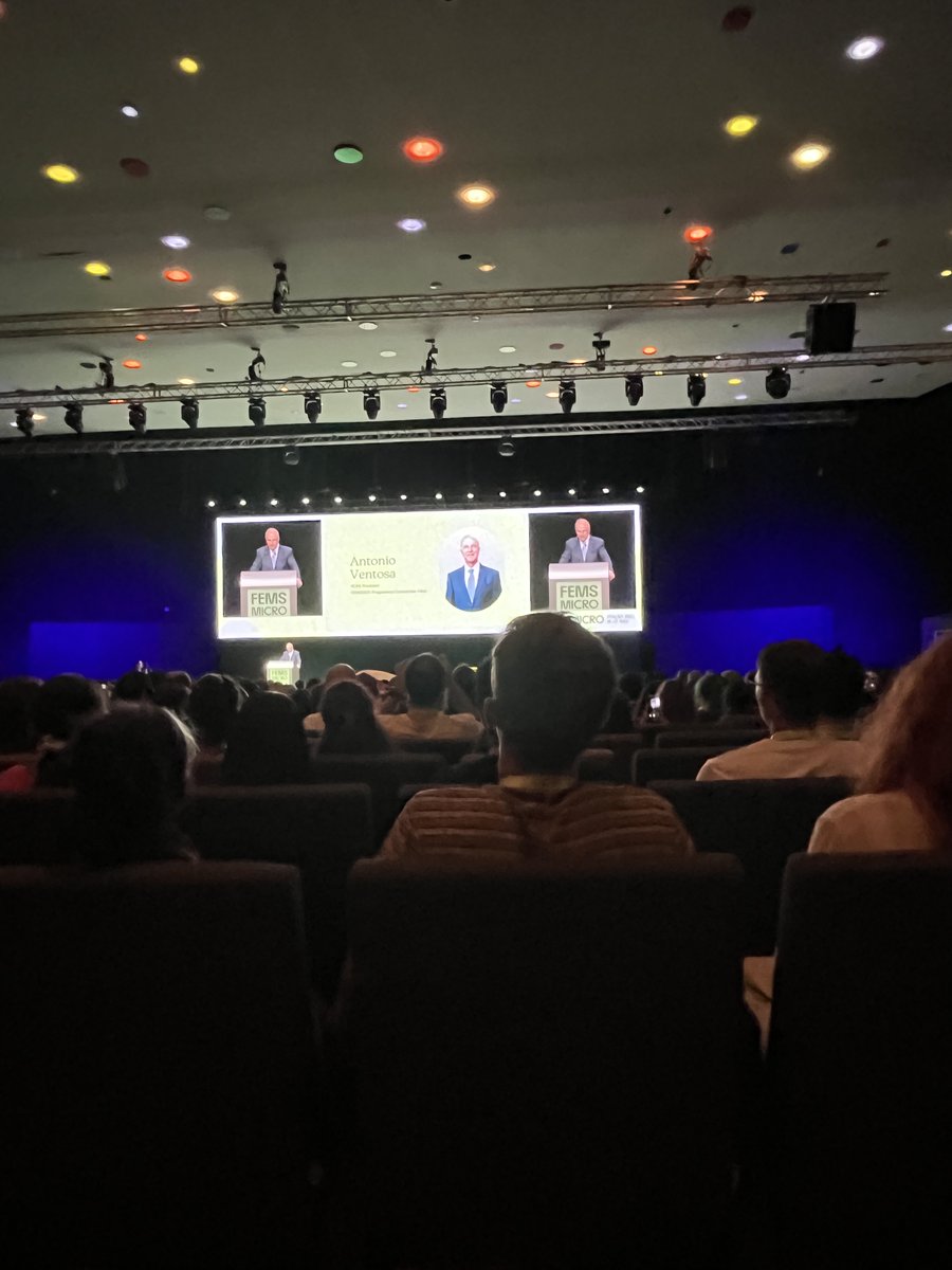 OttoOrtegaM's tweet image. Great start of FEMS2025, newcomers session, opening plenaries and keynote lecture. Nice venue. @cimab_uacam @FEMSmicro