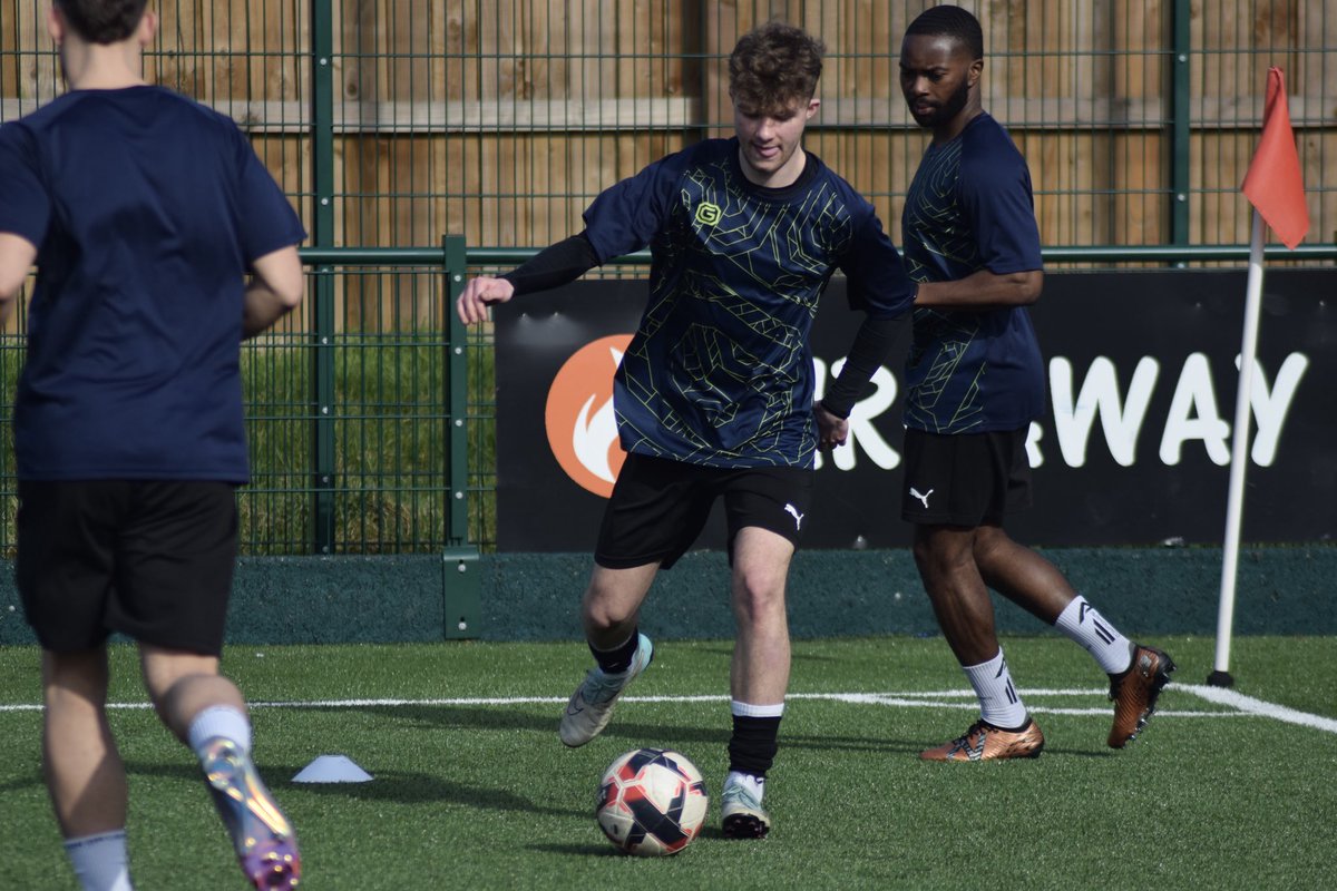 Name: Kieron Lambert 
Age: 19 
Position: RB
Previous Clubs: Woking Academy, Met Police, Cobham
Looking for: Step 6+
Willing to travel