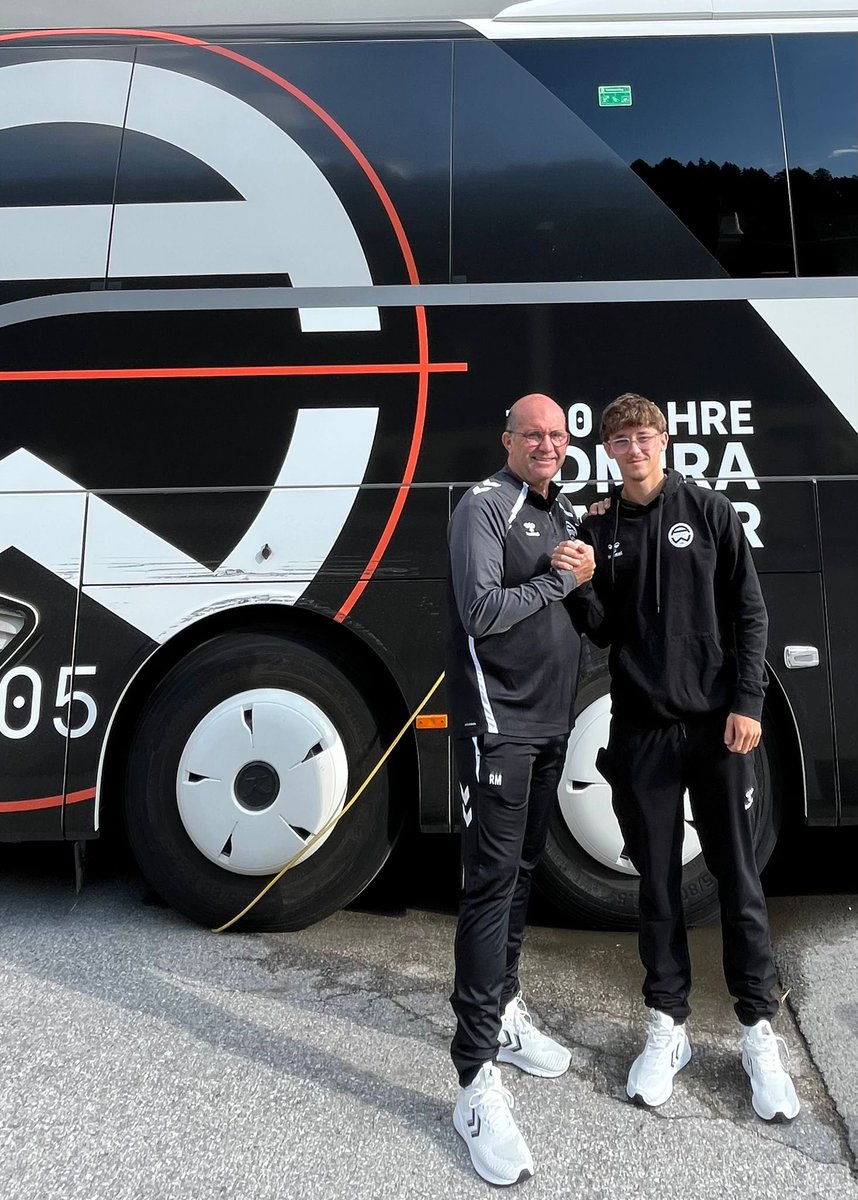 Unser Eigenbauspieler Alexander Leidinger wird als Kooperationspieler zu Traiskirchen wechseln. 🤝
Dort soll ihm mehr Spielpraxis ermöglicht werden! 

Mehr Infos auf unserer Homepage.

#admira #herzblut #ligazwa #inundaut