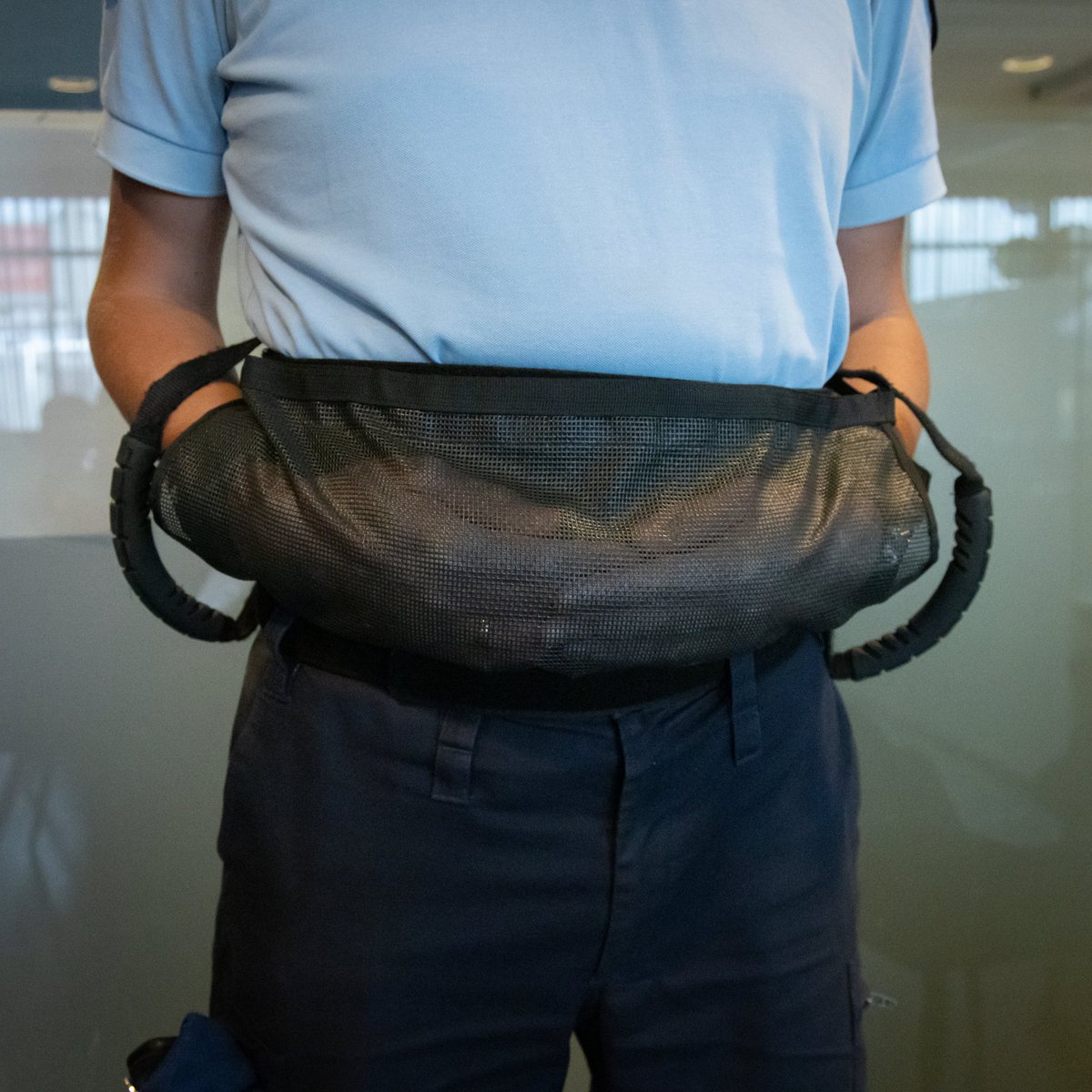 QueenyRaj's tweet image. Reces is geen vakantie. Ik bezocht de Koninklijke Marechaussee op Schiphol: professionals die met rust en zorg werken aan grensbewaking en veiligheid — ook in moeilijke situaties zoals gedwongen terugkeer. Grote waardering voor hun inzet. 💙